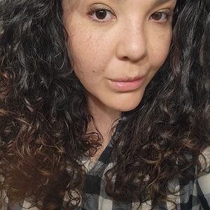 Meet your Posher, Krystal